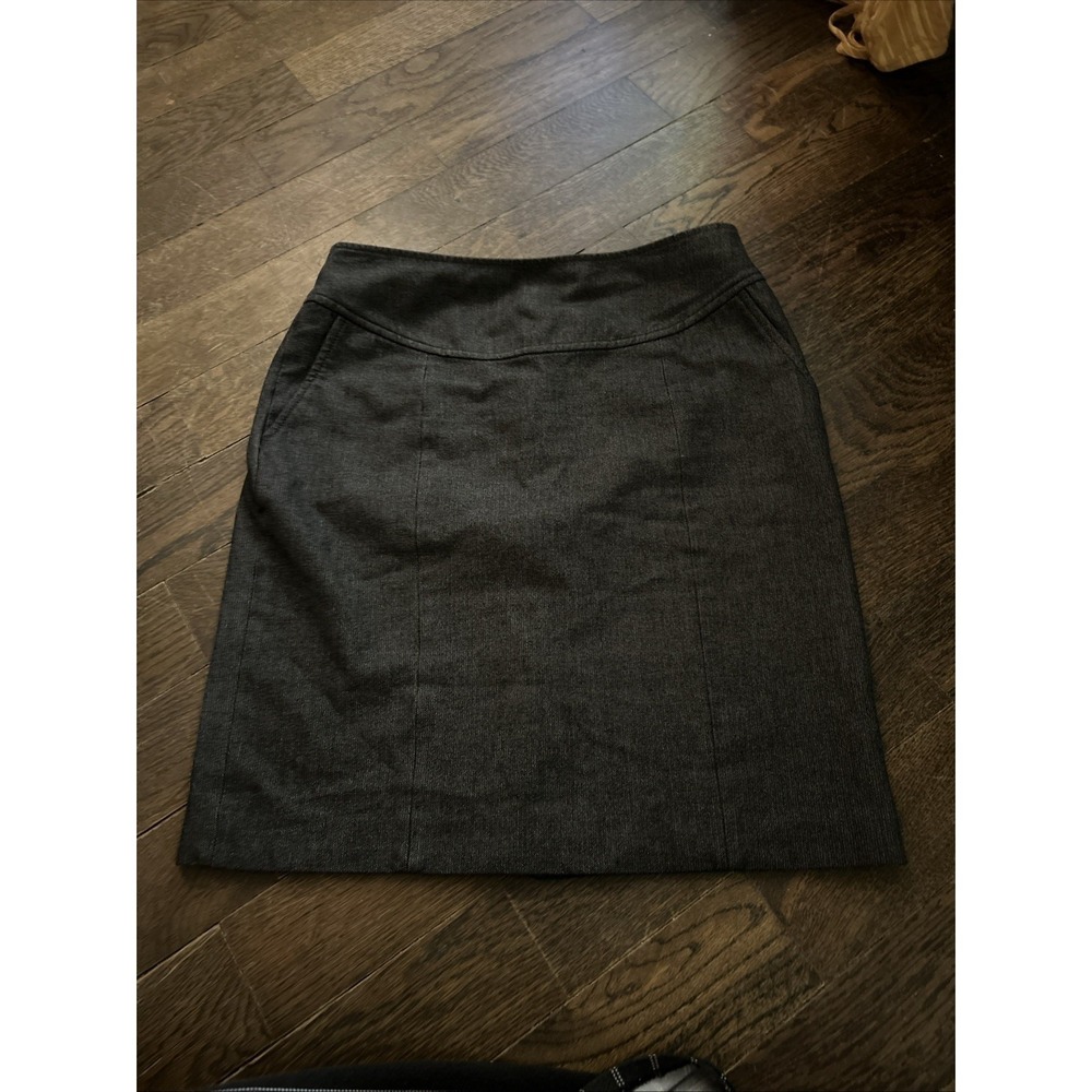 Banana Republic Pencil Straight Skirt Women's Size 8 Gray Stretch Career Pockets